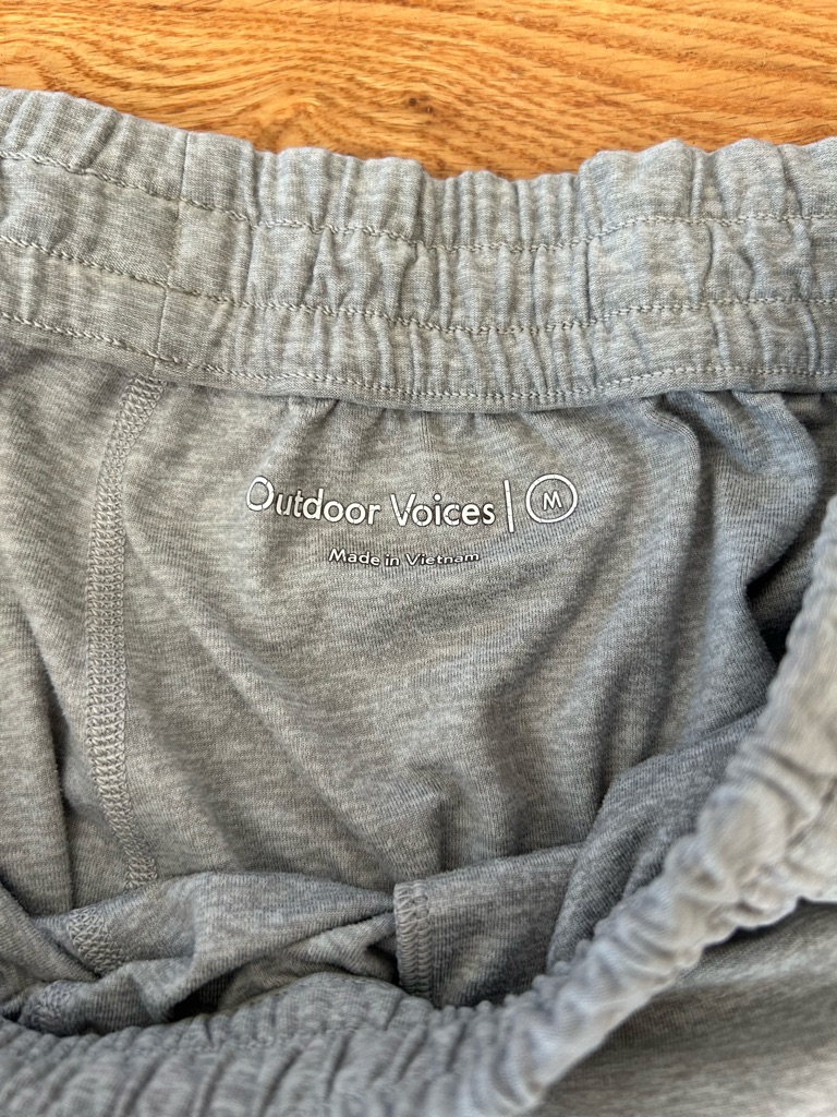 Outdoor Voices Cloudknit Joggers Women’s M Heather Gray Tapered Sweatpants — image 4 of 4